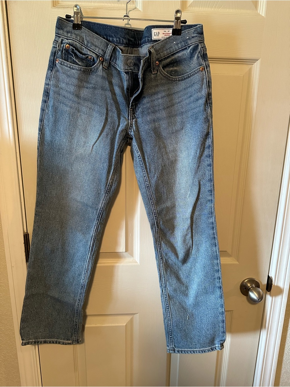 GAP Women’s 90’s Straight Leg Low Rise Denim Jeans